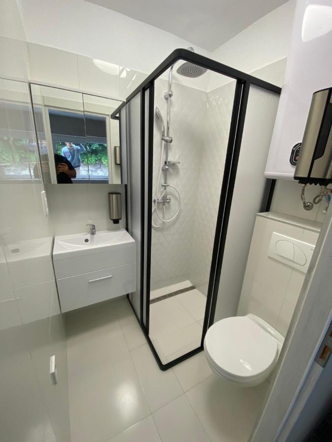 Kinizsi Udvar Apartmanhaz Балатонбоглар Экстерьер фото