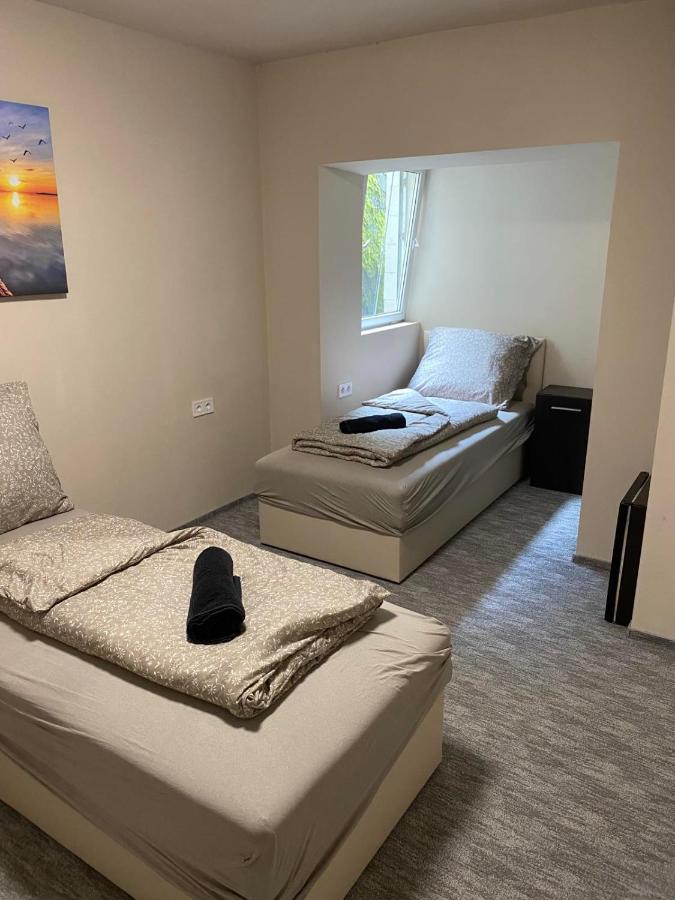 Kinizsi Udvar Apartmanhaz Балатонбоглар Экстерьер фото
