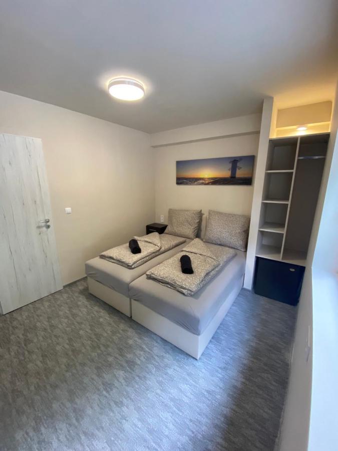 Kinizsi Udvar Apartmanhaz Балатонбоглар Экстерьер фото